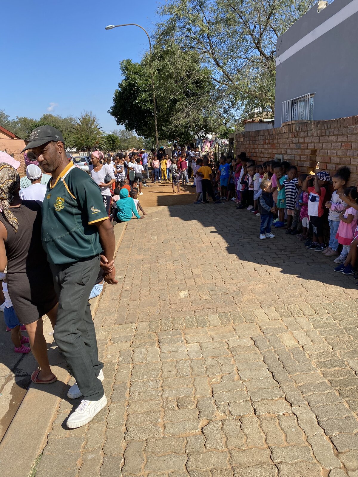 HopeWorks volunteers serving meals at the Johannesburg feeding scheme in Eldoradopark